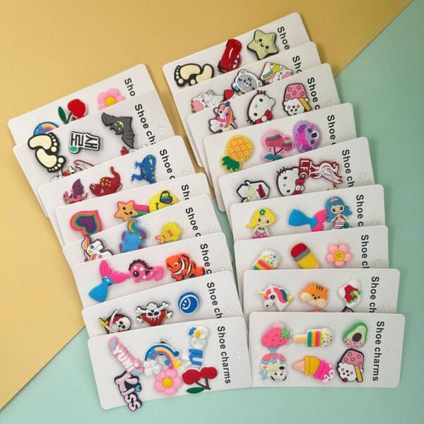 1001400040.jpg Esmi *Crocs Bag with Charms*