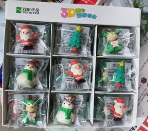 1002048815.jpg *Esmi - Christmas Eraser & Figures