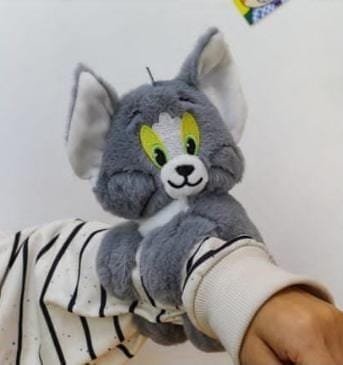 Esmi *Plush Hand Pillow Band*