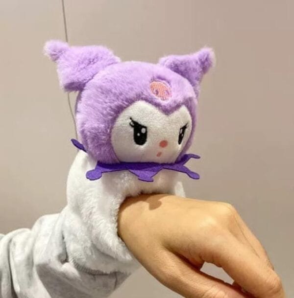 Esmi *Plush Hand Pillow Band*