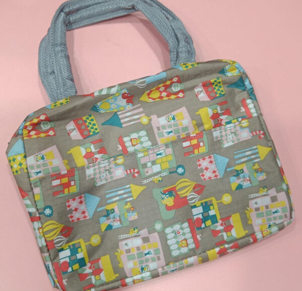 Esmi- *Insulated Lunch bag*