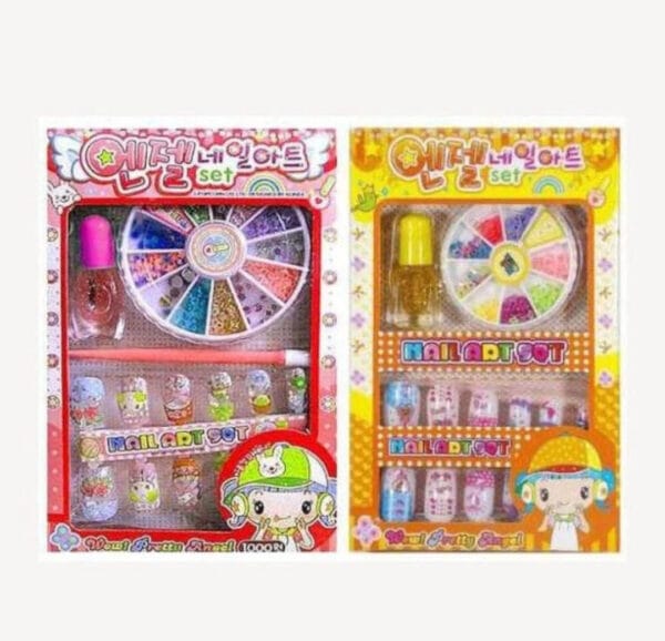 Esmi *Nail Art Kit*