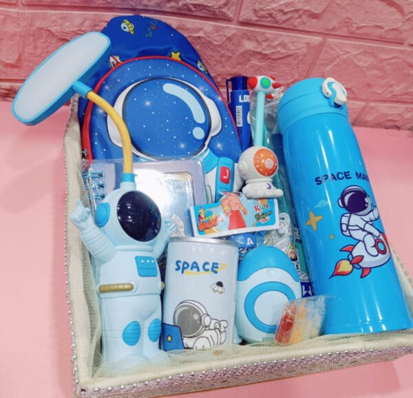 P88D0KNRyW.jpg Esmi *Space Lamp Combo*