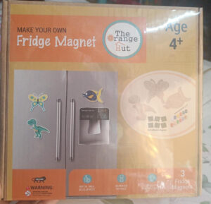 Esmi- *DIY- Make Your Own Fridge Magnets*