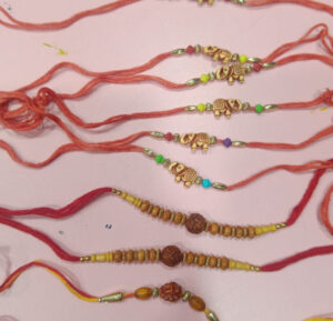 Esmi- *Dori Rakhi*