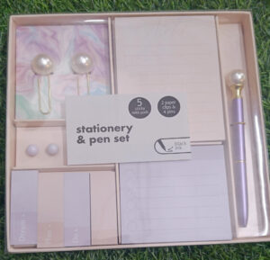 Esmi- *Kawai Pearl Stationary Kit*