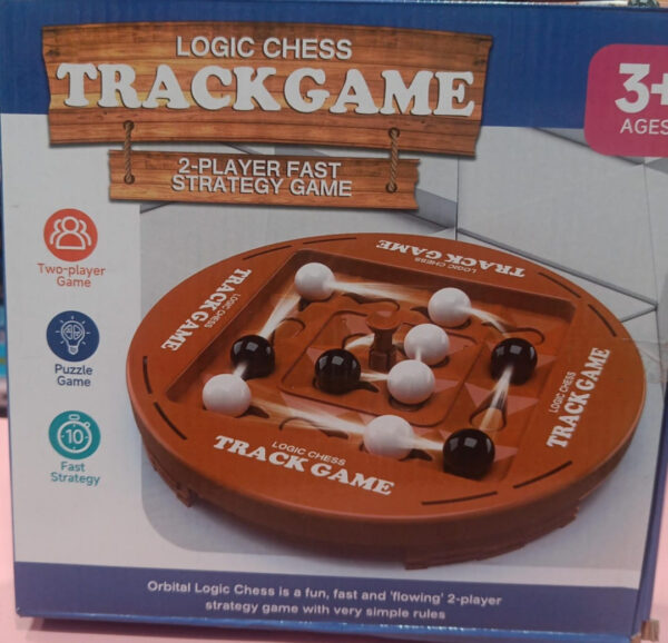 Esmi- *Logic Chess - Track Game