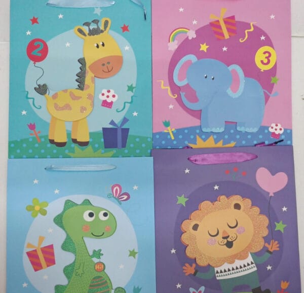 mP3OYLpYPp.jpg Esmi *3D Glitter Thick/Hard Paper Gift Bags*
