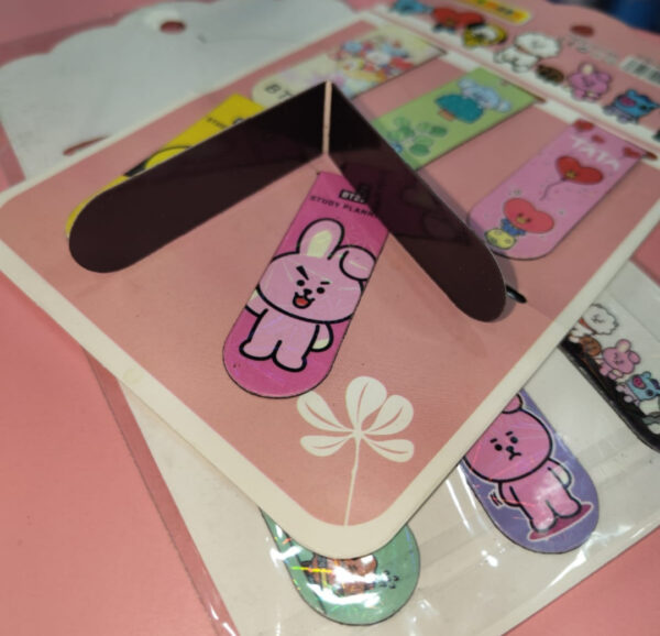 Esmi- *Magnet Book Marks*