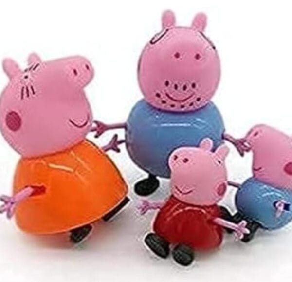 Esmi- *Peppa pig Family 4 piece Figure set*